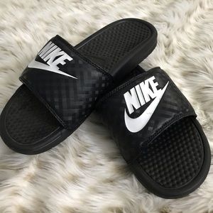 NIKE Slides